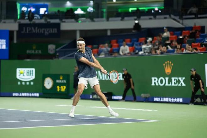 不断挑战自 不断挑战自