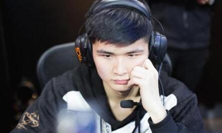 alt alt
